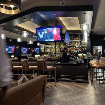 Coach's Tavern - Bar - Sports Bars Near Me - Palmdale, California