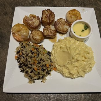 Blackfish - Seafood Near Me - Tulalip, Washington