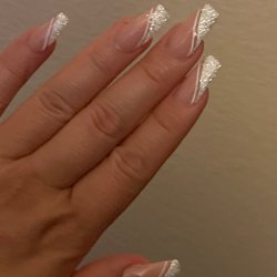 Rainbow Nails and Spa - I was back for my fill after 3 weeks. Loving my nails once again. Done by Tony. Will be back for sure. I finally found my new spot.