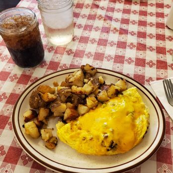 The Train Depot - Bill's omelete with country potatoes. - Sandwiches Near Me - Fresno, California