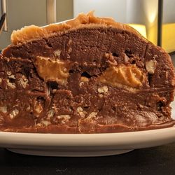 Frankenmuth Fudge Kitchen - Turtle fudge was full of creamy caramel and crunchy pecans.