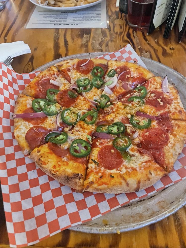 Social spots from Funk 'n Dive