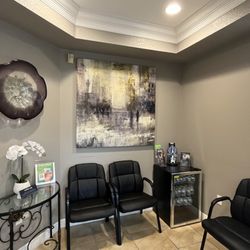 Waiting area, Smile Design Lutz. Dentist in Lutz, FL.