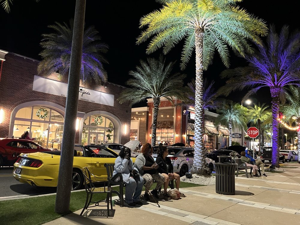 Promenade at Sunset Walk Image