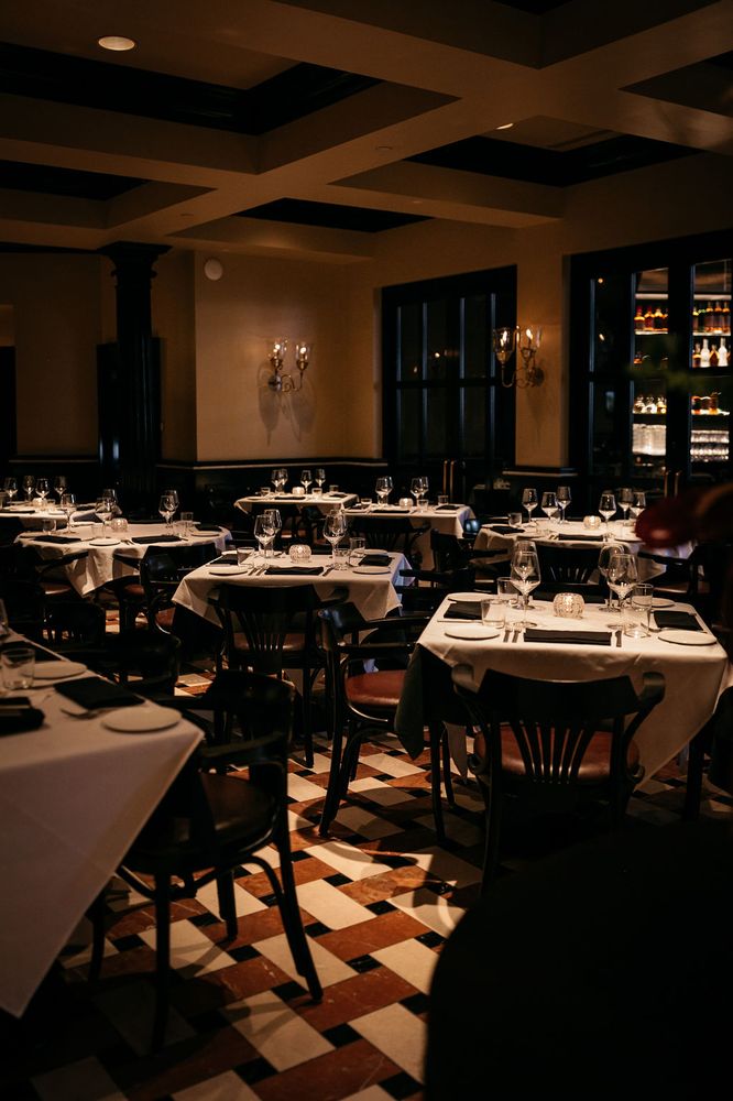 Dakota's Steakhouse
