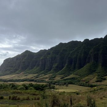 Kualoa Ranch - VIEWS during movie stop - Tours Near Me - Kaneohe, Hawaii Kualoa Ranch - VIEWS during movie stop - Tours Near Me - Kaneohe, Hawaii
