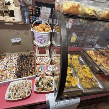 Crows Custom Cookies - Desserts Near Me - Frazier Park, California