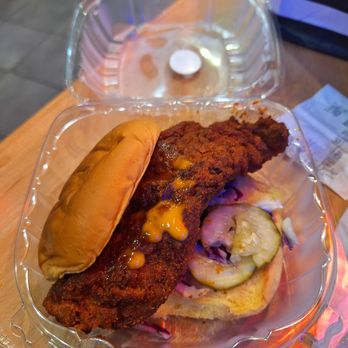 Dave's Hot Chicken - Chicken Shop Near Me - New York, New York Dave's Hot Chicken - Chicken Shop Near Me - New York, New York