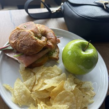Orale Cafe - Ham sandwich - Coffee & Tea Near Me - Round Lake, Illinois
