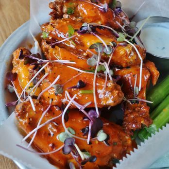 Marlee Jean's Raw Bar & Kitchen - wings - Seafood Near Me - Davidson, North Carolina
