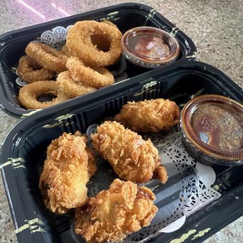 Fuji Grill & Sushi Bar - Crispy Oyster and Crispy Calamari - Sushi Bars Near Me - Rosemount, Minnesota
