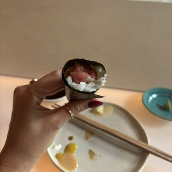 Pari Pari Handroll Bar - Handroll - Japanese Near Me - Miami, Florida Pari Pari Handroll Bar - Handroll - Japanese Near Me - Miami, Florida