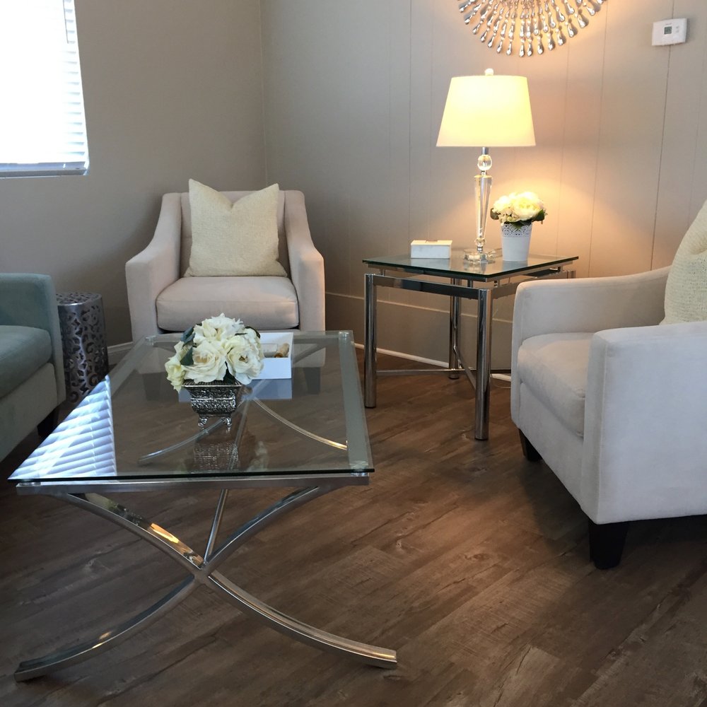 Vinyl plank flooring - Mega Core Latte Plus Vinyl plank flooring - Mega Core Latte Plus