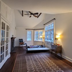 Binders Painting & Contracting - Chantilly lace color, Benjamin Moore. Interior Painting.