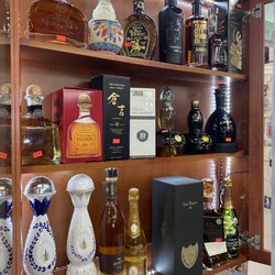Eagle Liquor Store