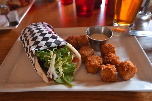 Highland Tavern by null