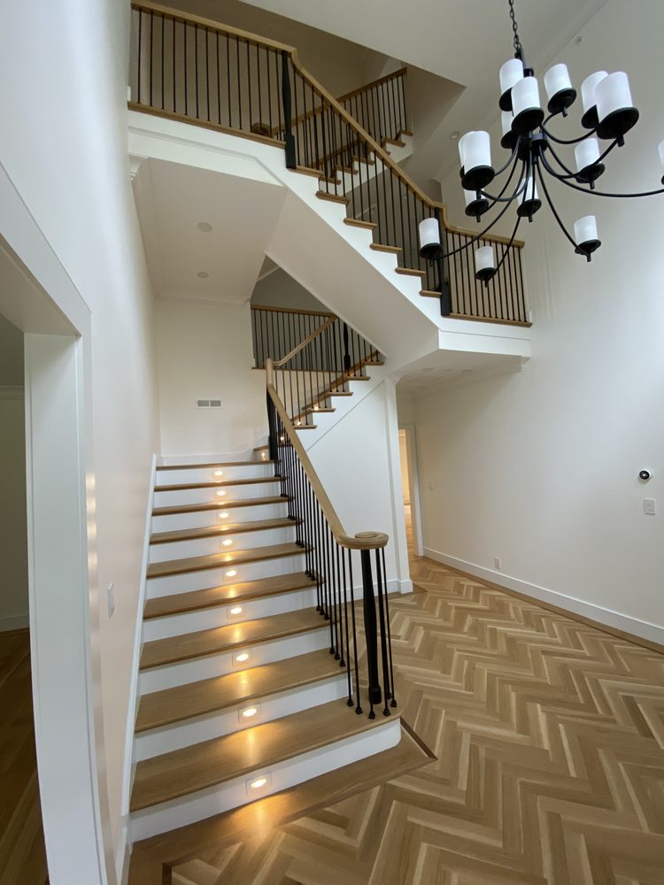 Slide of Lisi Contracting