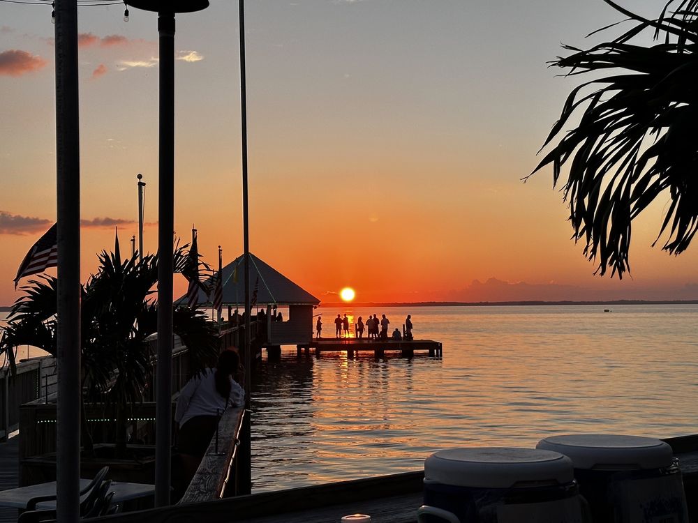 Sunset Grille & Raw Bar