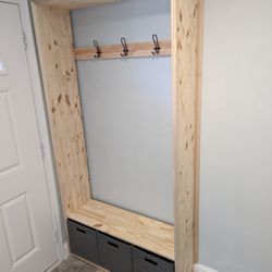 Bader’s Handyman Services - Mudroom storage