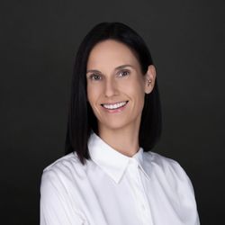Healor Primary Care - Central Las Vegas - Danielle Duncan NP