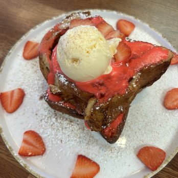 Madres Brunch - Manhattan French Toast - Coffee & Tea Near Me - Rancho Cucamonga, California