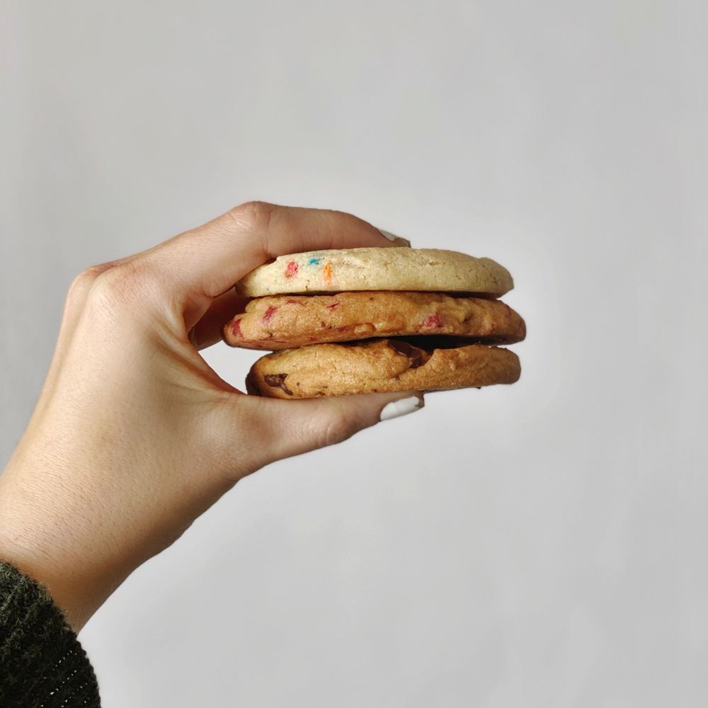 Insomnia Cookies - Desserts Near Me - Eugene, Oregon