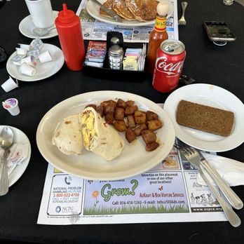 Mia’s Cafe - Breakfast & Brunch Near Me - Mays Landing, New Jersey