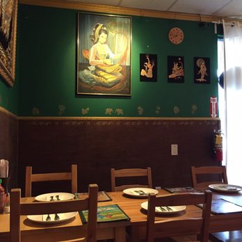 Green Elephant Restaurant - Interior - Burmese Near Me - Loomis, California Green Elephant Restaurant - Interior - Burmese Near Me - Loomis, California