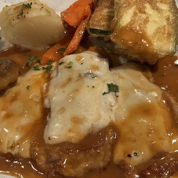 Luceti's on 25th - VEAL SALTIMBOCCA - Italian Near Me - San Mateo, California Luceti's on 25th - VEAL SALTIMBOCCA - Italian Near Me - San Mateo, California
