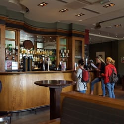 MacNab's - The bar