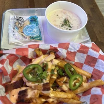 Leons Lobstah Shack - Loaded fries and clam chowder - Seafood Near Me - Tampa Bay, Florida Leons Lobstah Shack - Loaded fries and clam chowder - Seafood Near Me - Tampa Bay, Florida
