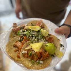 Amor y Tacos - Al Pastor Tacos