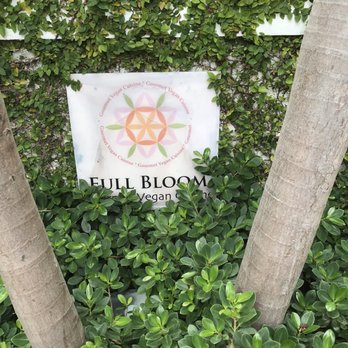 Full Bloom Vegan - Entrance - Vegan Near Me - Miami Beach, Florida