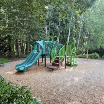 Cherry Crest Mini Park - Playground - Parks Near Me - Bellevue, Washington Cherry Crest Mini Park - Playground - Parks Near Me - Bellevue, Washington