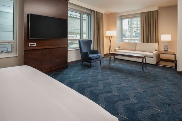 Embassy Suites by Hilton Seattle Downtown Pioneer Square by null