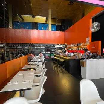Spice - Indoor - Thai Near Me - New York, New York