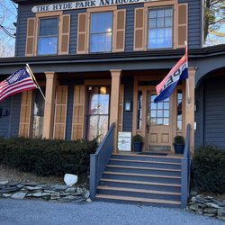 Hyde Park Antiques Center - Exterior