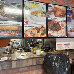 4 Seasons Vietnamese Restaurant - Counter