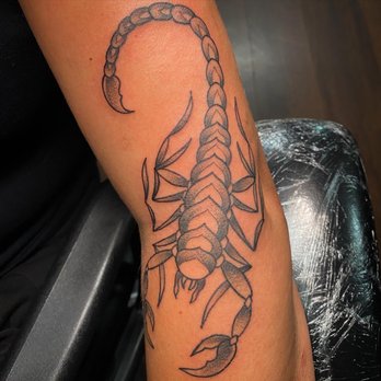 Roots Tattoo Studio - Tattoo Near Me - Beaumont, California Roots Tattoo Studio - Tattoo Near Me - Beaumont, California