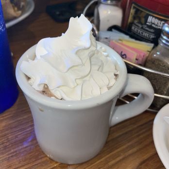 Mountain Oaks Cafe - Hot Chocolate - American Near Me - Oakhurst, California