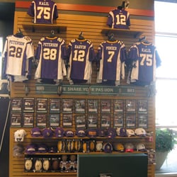 DICK'S Sporting Goods