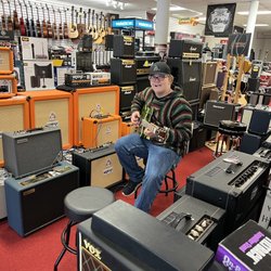 Dr Guitar Music - Surrounded by stacks