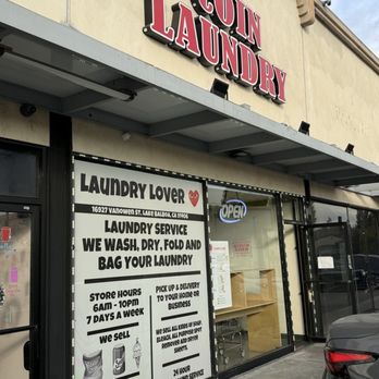 Laundry Lover - Laundromat Near Me - Lake Balboa, California