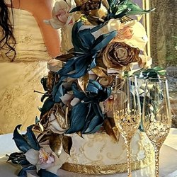 Ghiselani Designer Wedding Cakes