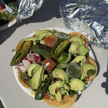 El Manantial Tacos - Fish tacos!! - Food Trucks Near Me - Berkeley, California