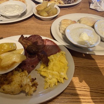 Cracker Barrel Old Country Store - Breakfast & Brunch Near Me - Baraboo, Wisconsin Cracker Barrel Old Country Store - Breakfast & Brunch Near Me - Baraboo, Wisconsin