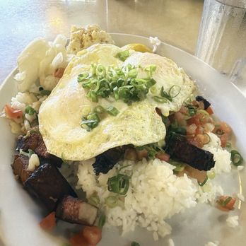Cinnamon's Restaurant - Pancakes Near Me - Kailua, Hawaii