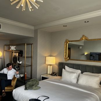 Hotel LeVeque, Autograph Collection - Bedroom - Hotels Near Me - Columbus, Ohio