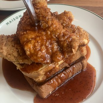 Maison Pickle - Hot Honey Chicken 'N' Toast - Cocktail Bars Near Me - New York, New York Maison Pickle - Hot Honey Chicken 'N' Toast - Cocktail Bars Near Me - New York, New York