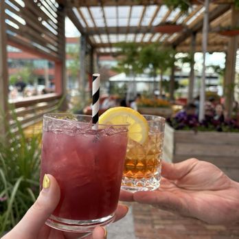 Sonny's - Happy Hour Drinks - Old Fashioned and Lemon Berry Cooler - Cocktail Bars Near Me - Omaha, Nebraska Sonny's - Happy Hour Drinks - Old Fashioned and Lemon Berry Cooler - Cocktail Bars Near Me - Omaha, Nebraska